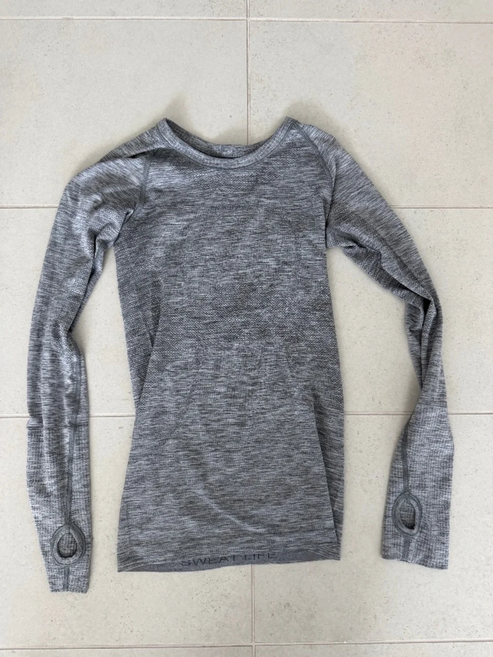 Lululemon Grey Long Sleeve Size 2